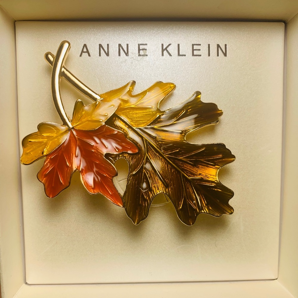 Anne Klein Gold Tone Harvest Leaf Pin